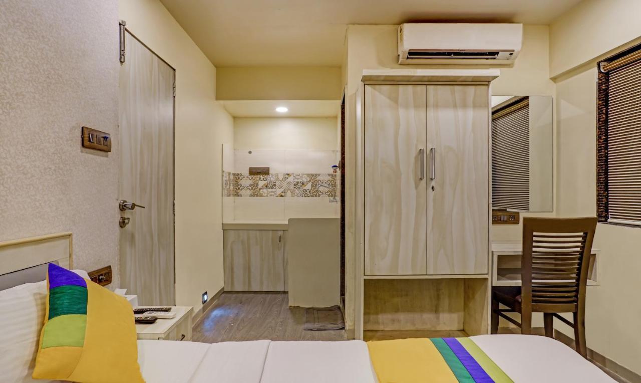 Treebo Trip Meadow Inn มุมไบ ภายนอก รูปภาพ